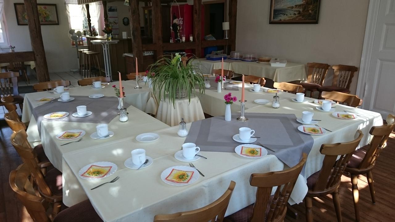 Hotel Boizenburger Hof Bagian luar foto